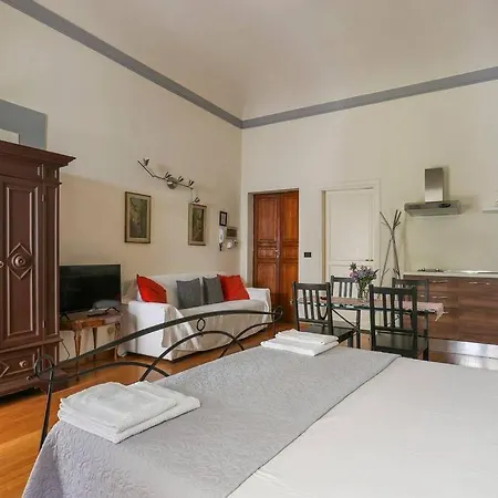 Next To The Duomo Of Florence, Lorenzo, With Private Terrace Apartment