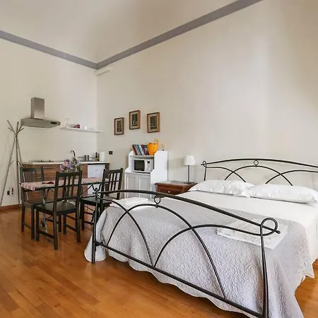 Apartment Next To The Duomo Of Florence, Lorenzo, With Private Terrace *